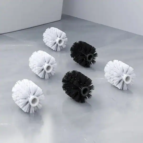 Tête de brosse WC rechargeable, disponible en blanc et noir, idéale pour nettoyer les toilettes.