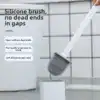 Brosse toilette flexible en silicone, tête douce pour nettoyer sans résidus dans les recoins.